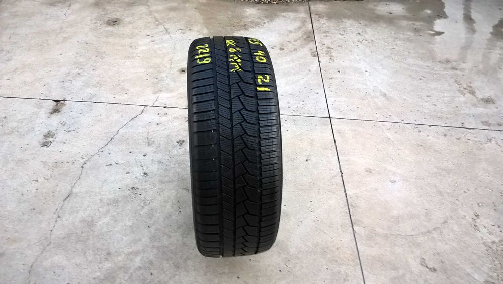 O anvelopa iarna 245 40 21 continental wintercontact TS 860S 8 mm