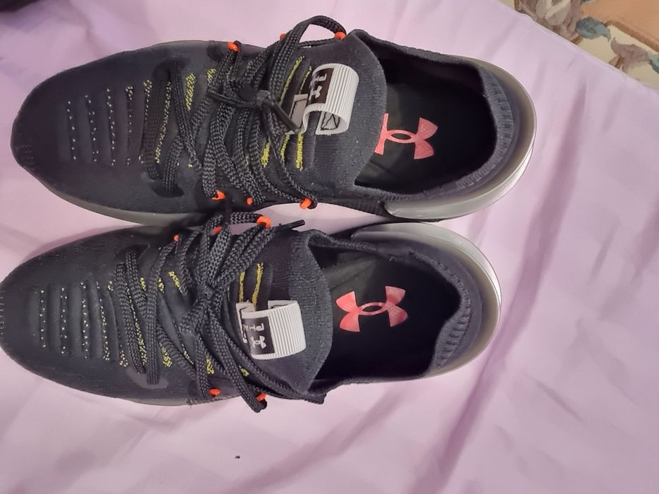 Adidași Under Armour, 44.