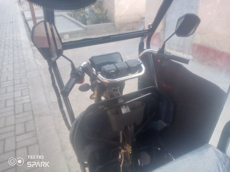 Скутер сотилади янги