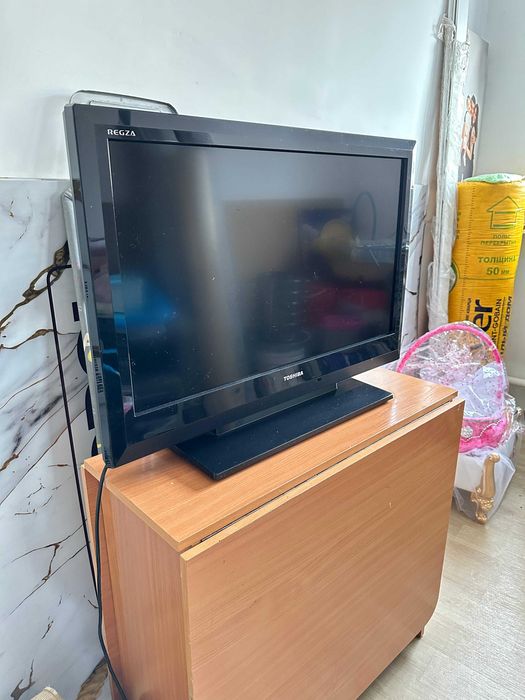 Отдам 2 телевизора