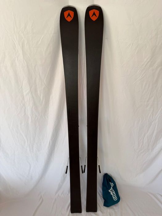 Ski Schiuri de Tura Dynastar Vertical Bear 162 cm cu Legaturi Fritschi Diamir Scout