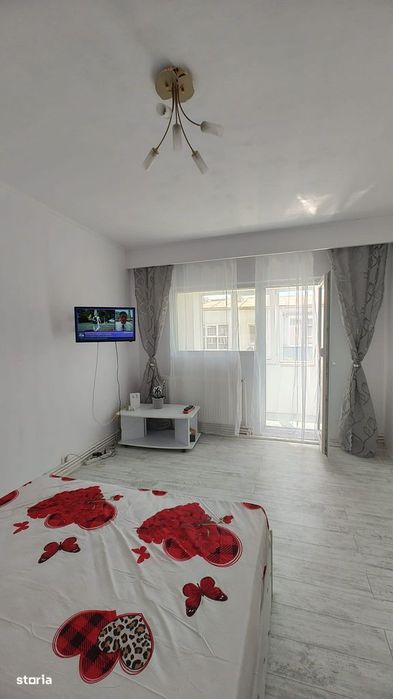 De vanzare garsoniera ,etajul 4,zona Duiliu Zamfirescu