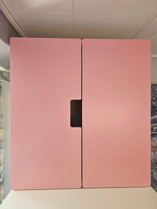 Dulap IKEA alb/roz pentru copii – stare foarte bună