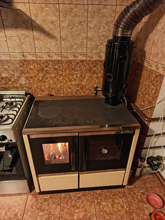 centrala termica pe lemne si soba de gatit