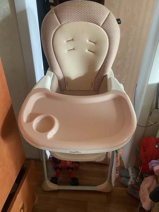 Продам стульчик для кормления