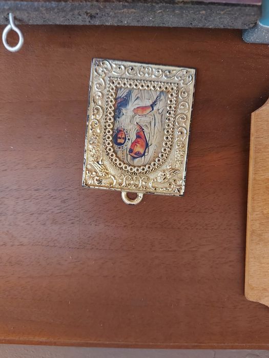 Vând icoane în stare bună