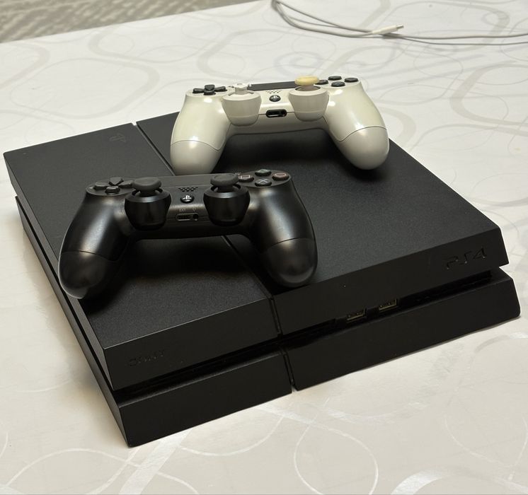 PS4 1TB продам
