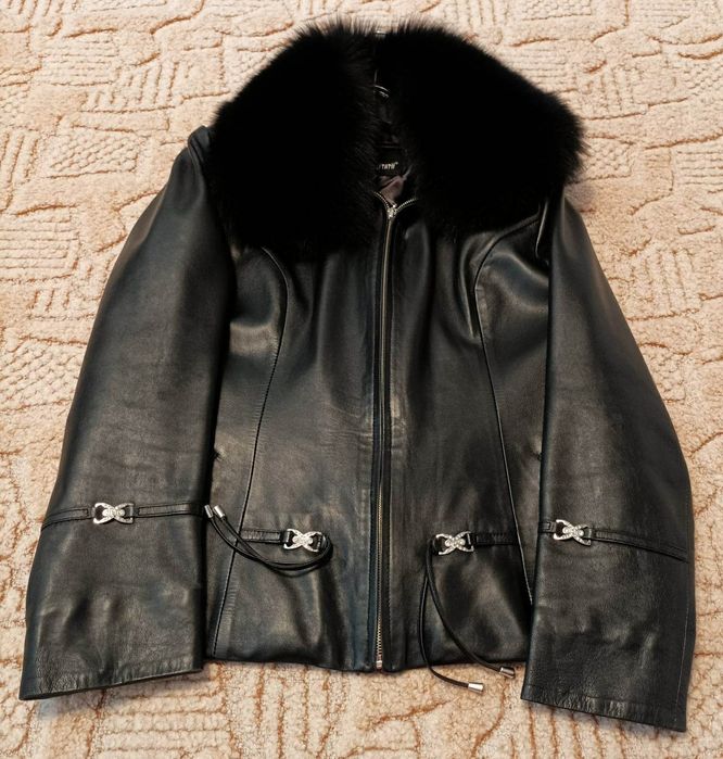 Geacă din piele neagră cu blană naturală detașabilă femei