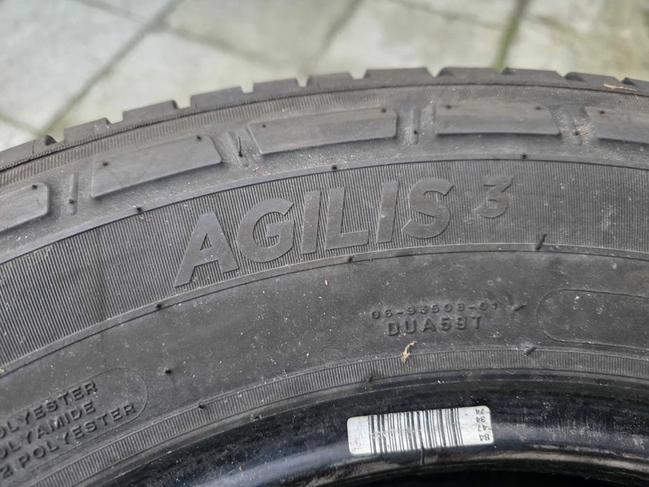 2бр Летни гуми за бус 225 65 16 С - Michelin - DOT 2023