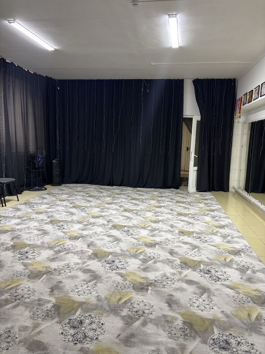 Сдается зал по часам