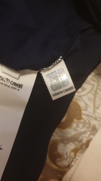 Уригинална тениска с бар код Роберто Кавали