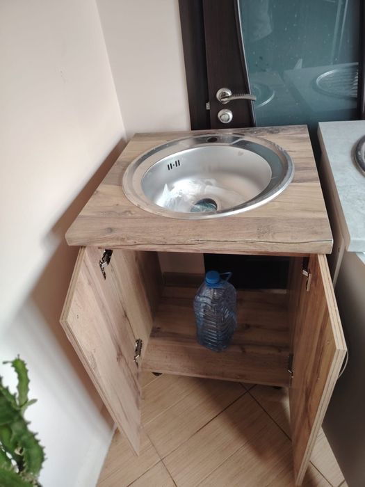 Продам кухонные тумбы мойки