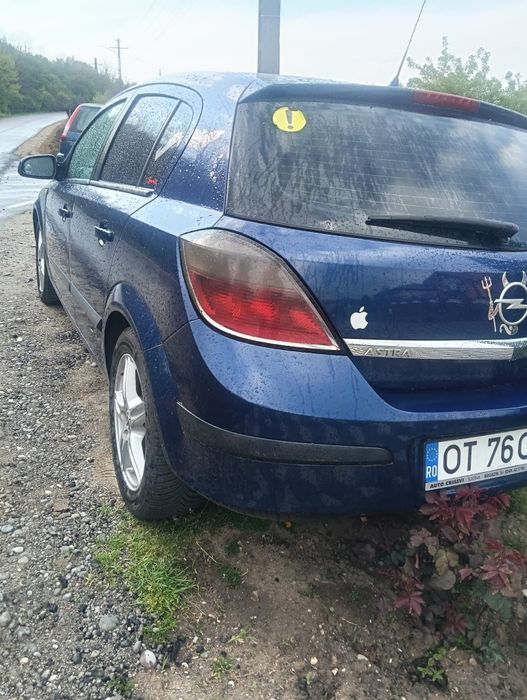 Vând Opel Astra H