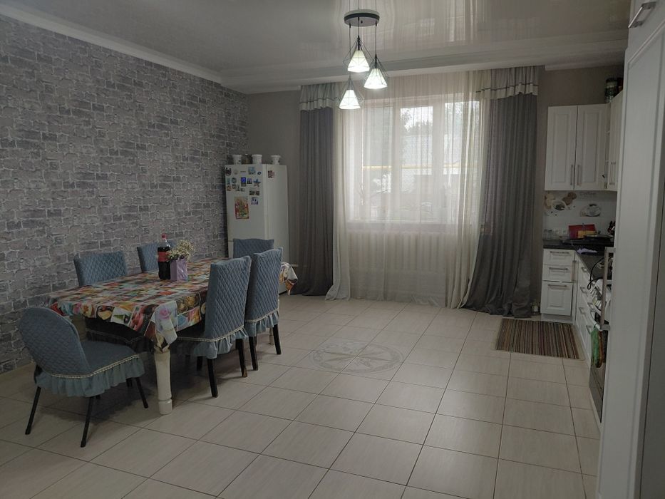 Продам дом два этажа