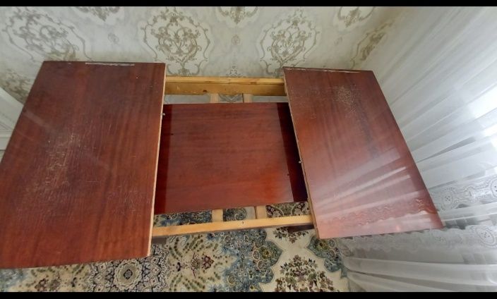 Шифонер,тумб.стол продам.