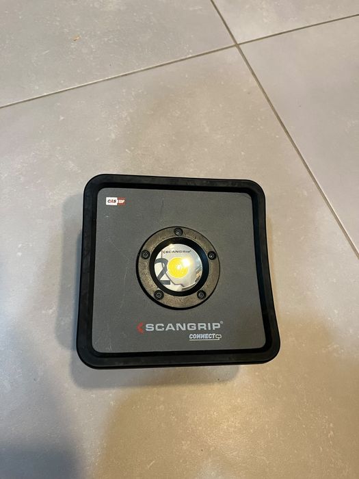 Proiector LED portabil lanterna Makita cu acumulator SCANGRIP NOVA 2 CONNECT