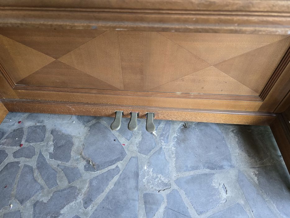 Pian vechi pentru colecționari