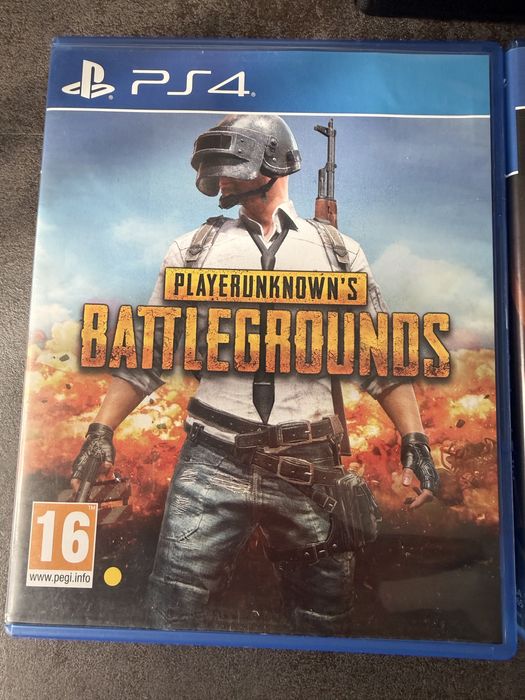 Playstation 4 cu accesorii