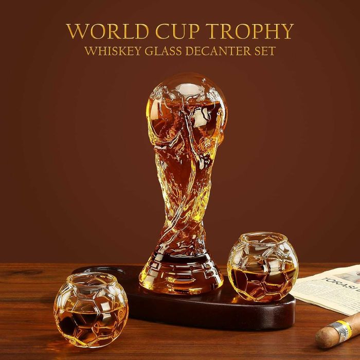 Комплект бутилка за алкохол Световна купа 2 чаши подарък мъж футбол