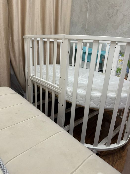 Прадам детскую кровать