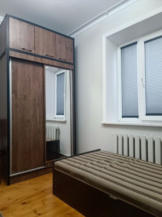 Ул.Эльбек Первушка продаётся 3х комнатная квартира 80м² меблирована.