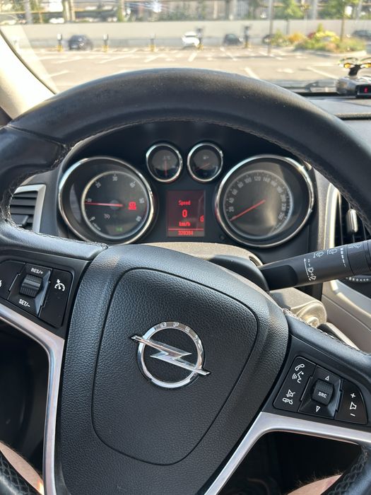 Opel astra j 2011