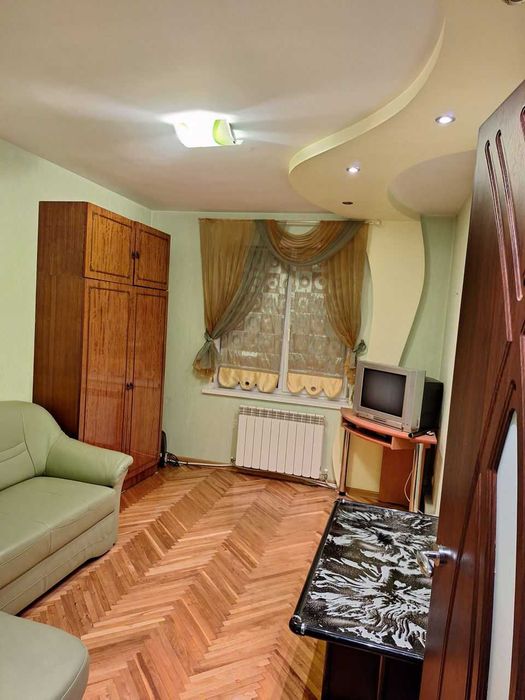 Дава се под наем Едностаен апартамент в София, Изток - 38 кв.м за 300 € - Снимка #1