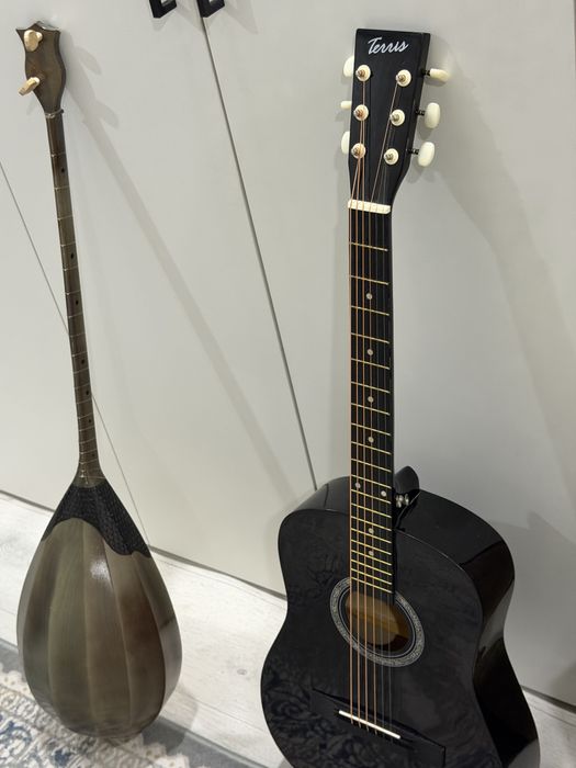 Гитара в отличном состояние