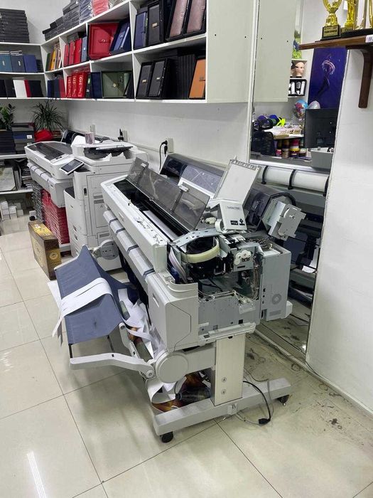 Ремонт Принтер Широкоформатный Плоттер EPSON T3200 T3100X T5200 T7200