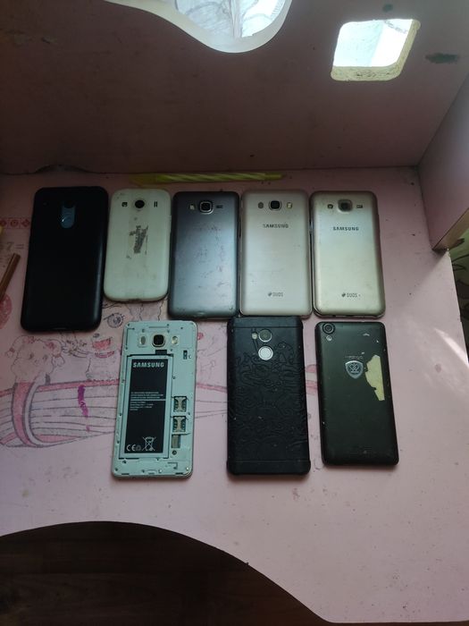 Продам сотовые телефоны