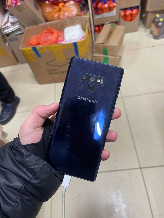 Продам самсунг ноут 9