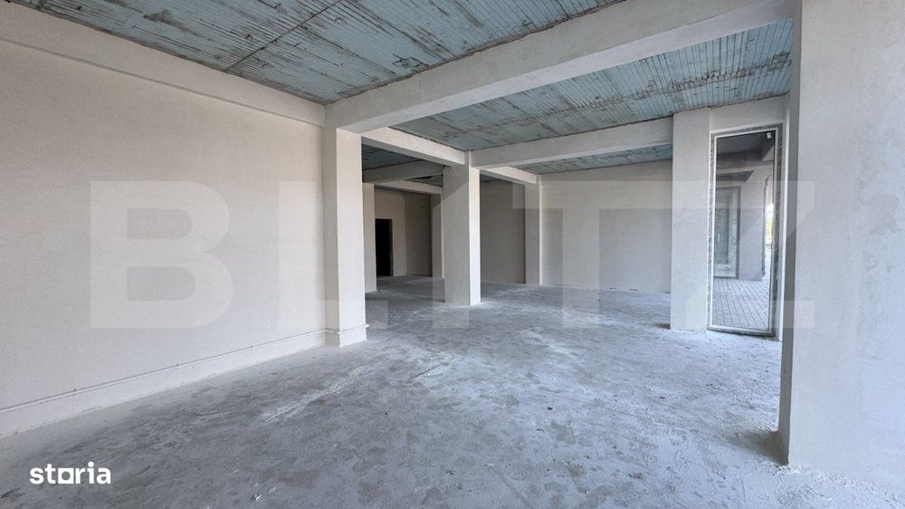 Spatiu comercial parter bloc nou, 109 mp open space, vitrina, terasa,