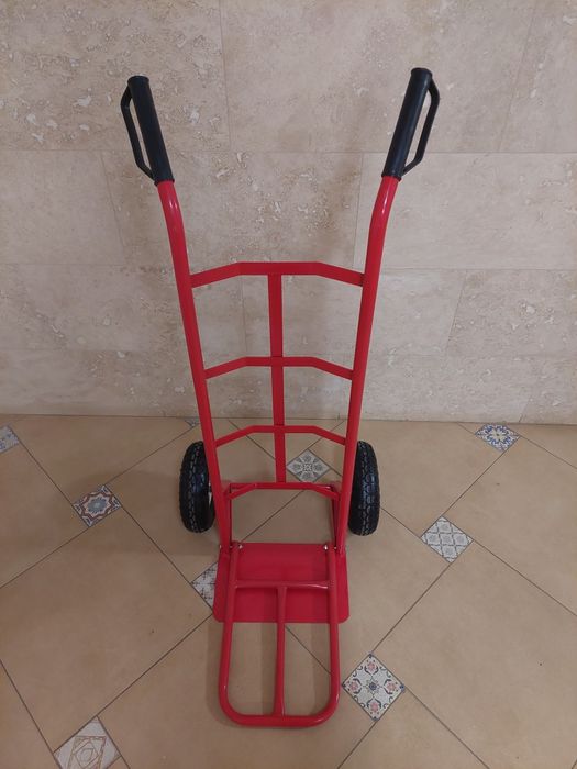 Под наем товарна / транспортна количка