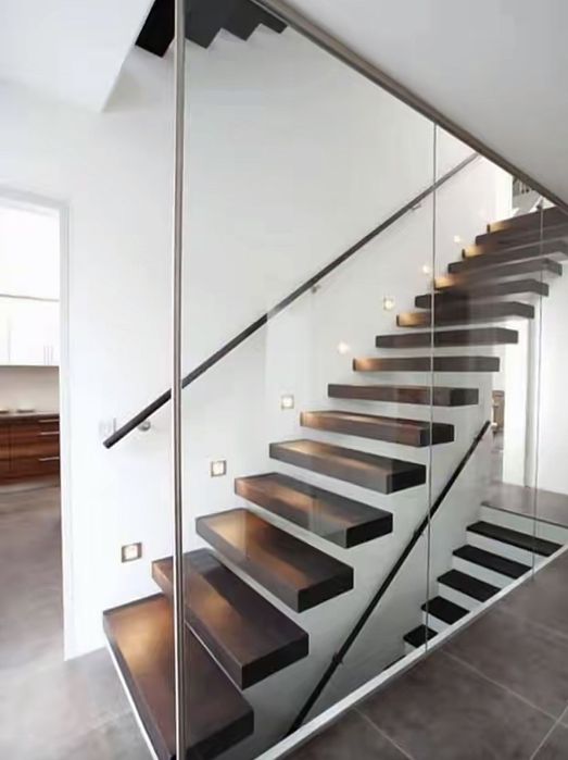 Ограждение лестница  стекл перил