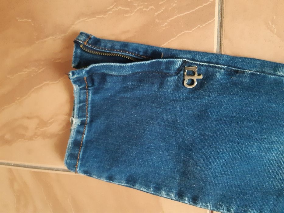 Дамски дънки -много добро състояние!