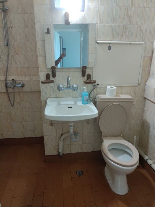 Давам апартамент двустаен под наем шести етаж  с гледка асансьор