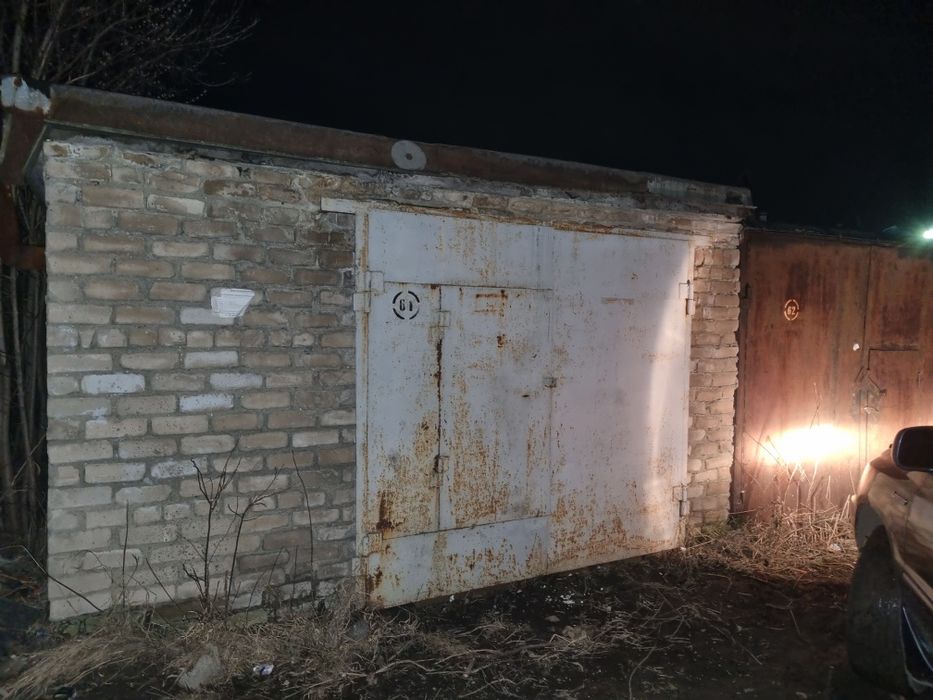 Продам 2 рядом стоящих гаража свет счетчик постоянно