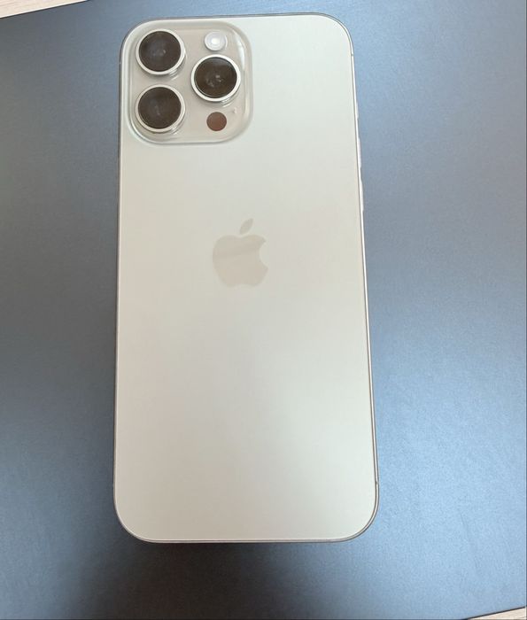 Iphone 16 pro max natural titan