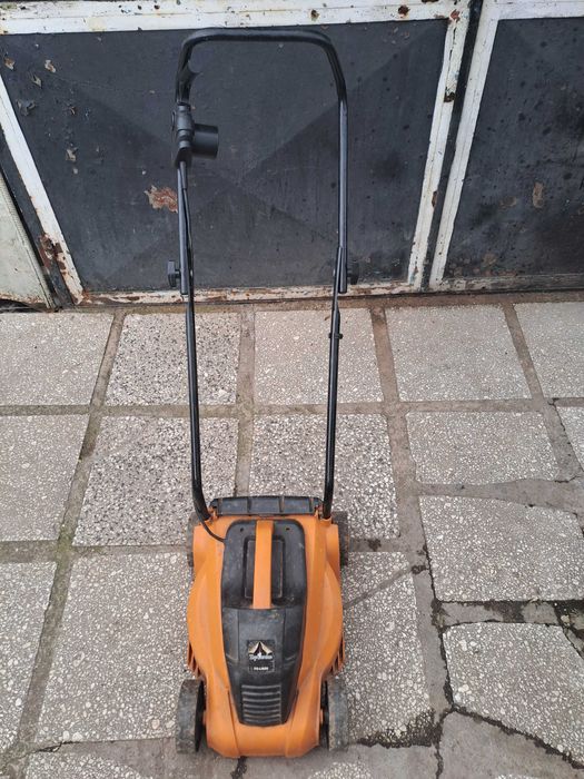 Електрическа косачка за трева TOP GARDEN 1000W с проблем в ел. мотора
