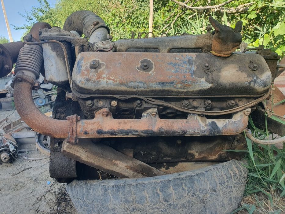 Мотор ЯМЗ 238 иккита бири пиостой бири турбинали