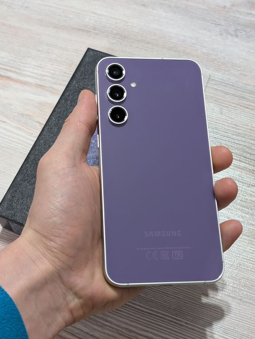 Samsung S23 FE 256 gb Ram 8 5G EAC