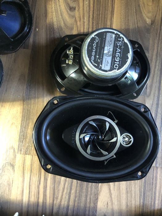 Amplificatoare , Subwofere si difuzoare auto