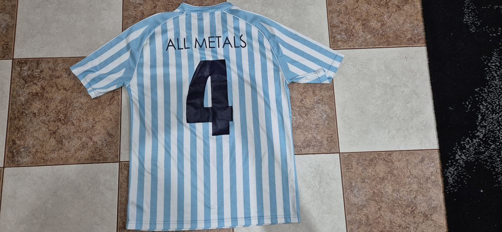 Vând tricou fotbal barbat