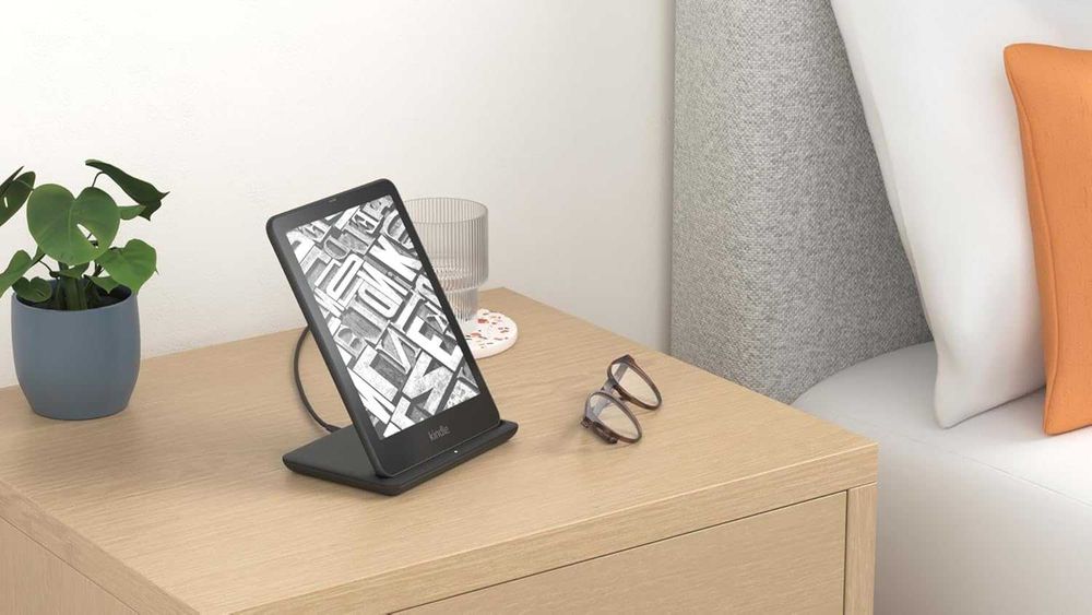 Подставка с беспроводной зарядкой для Kindle Paperwhite SE и Colorsoft