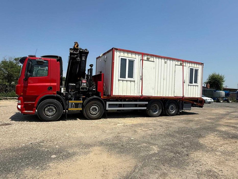 Închiriez camion cu macara HIAB 422EP-transport utilaje, containere