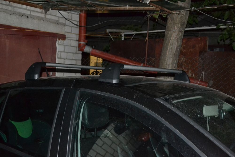 Renault Clio III до 2013 Багажник за покрив (греди, релси, рейлинг)