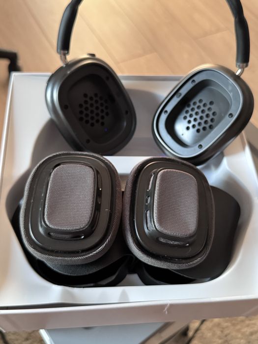 Продам Airpods Max