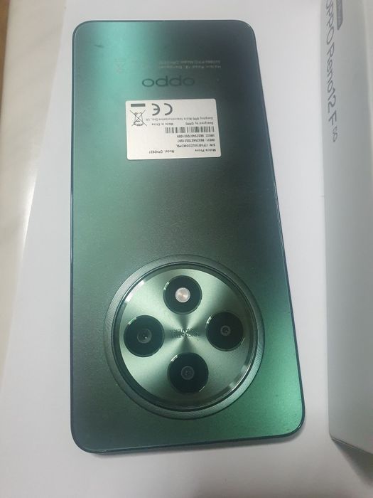 Oppo Reno 12 f-256 gb-8 gb ram