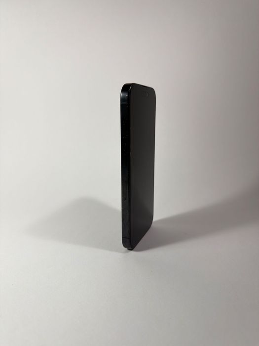 iPhone 16 Pro | 90% | Black Titanium | 256GB