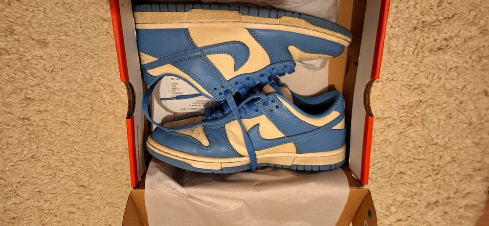 Adidasi Nike pentru copii.